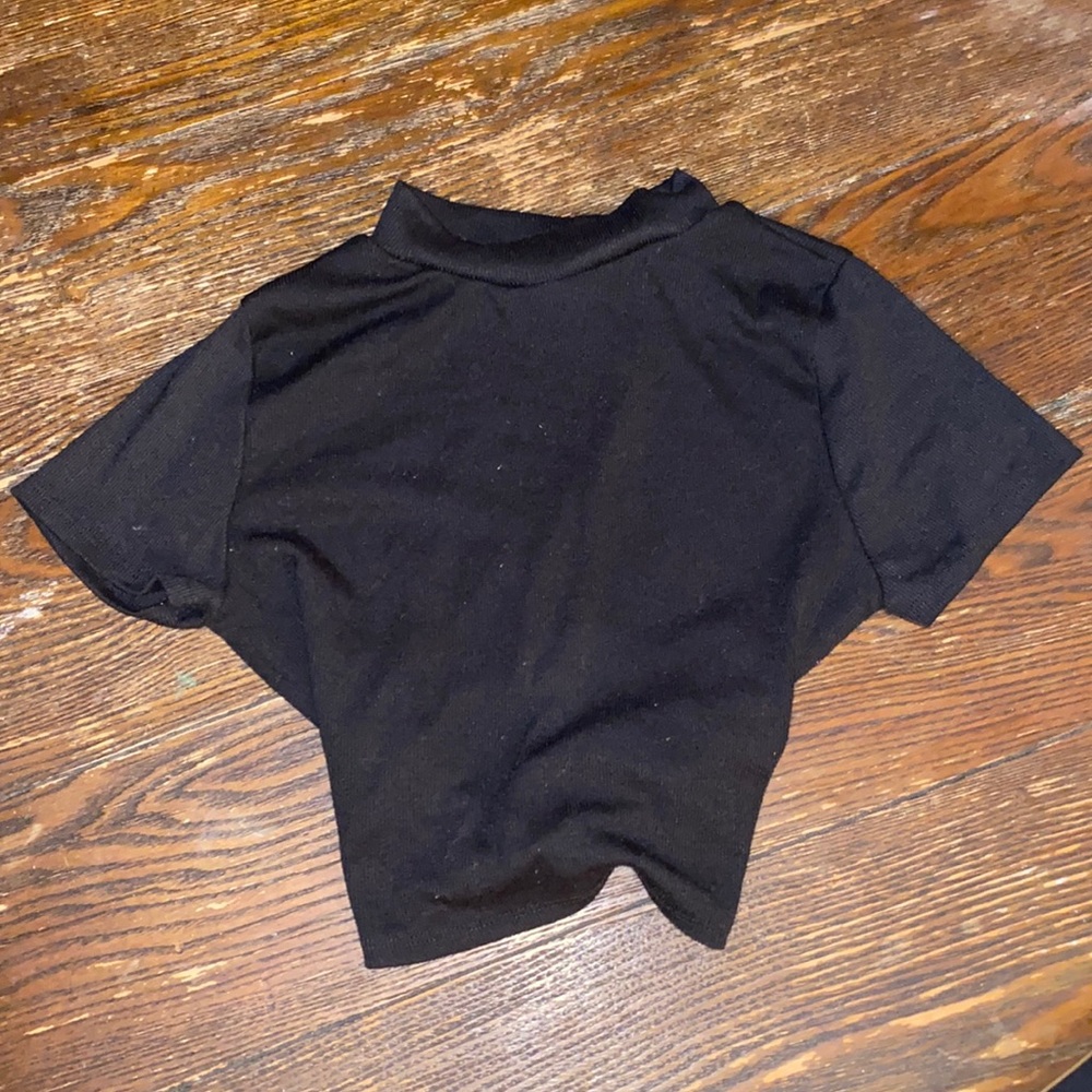 Black crop top